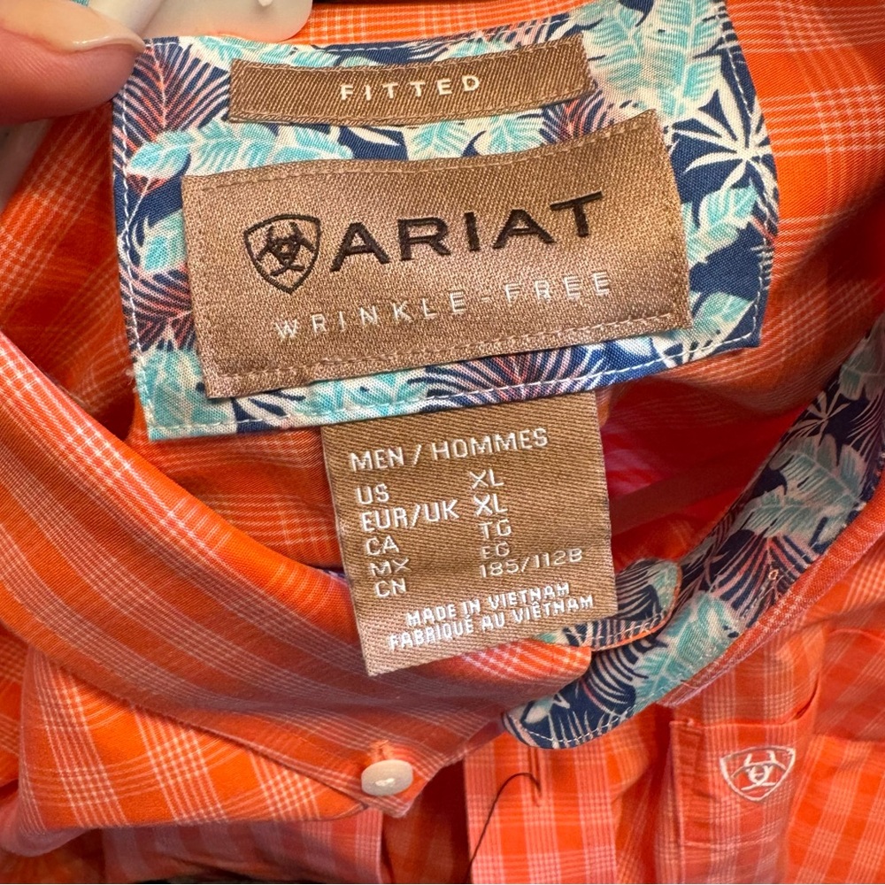 Ariat men’s shirt - brand new with tags on